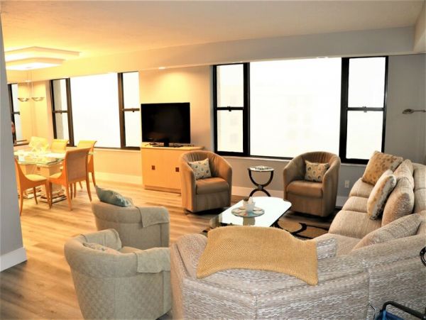 Amazing Penthouse Condo with Great Gulf of Mexico Views in Siesta Key