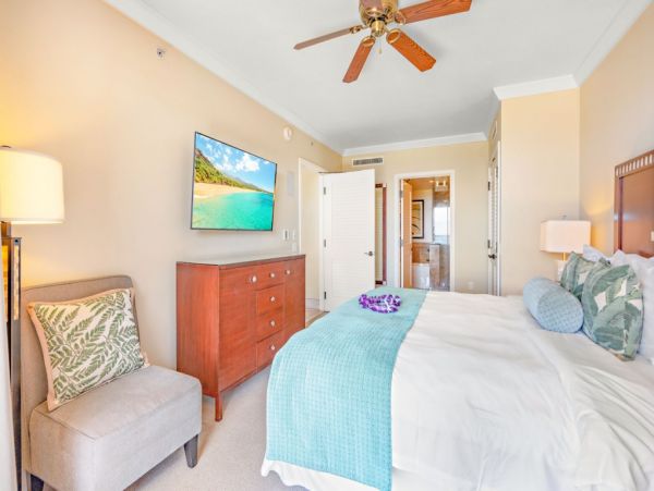 Oceanfront Kaanapali Vacation Condo Three Bedroom