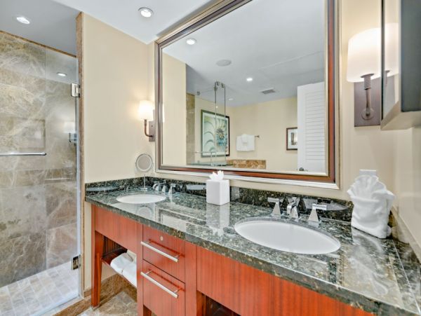 Oceanfront Kaanapali Vacation Condo Three Bedroom