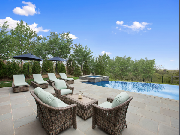 Luxury Hampton Beach Estate Nine Bedrooms