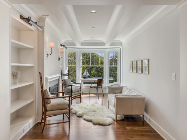 Luxury Hampton Beach Estate Nine Bedrooms