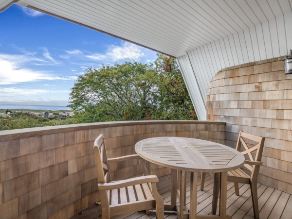 Luxury Hampton Beach Estate Nine Bedrooms