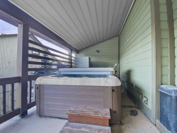 Beautiful Duplex with 6 Bedrooms & Sleeps 14 Walk to Lift