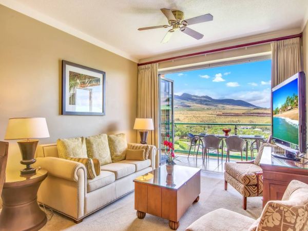 Fantastic Two Suites with 3 Bedrooms & Sleeps 10