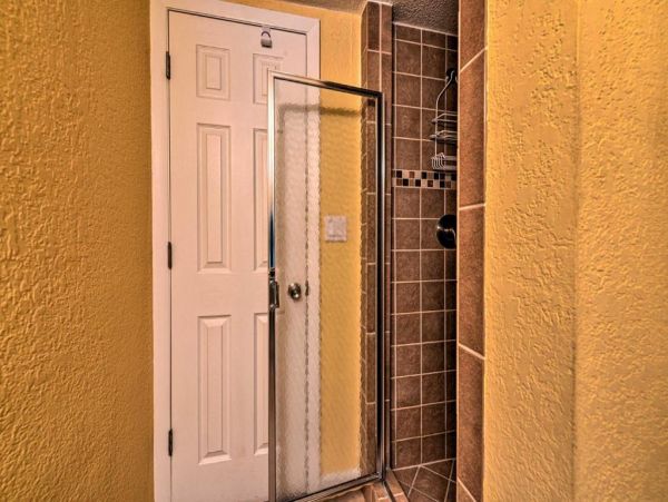 Lido Key Vacation Studio Walk to Beach