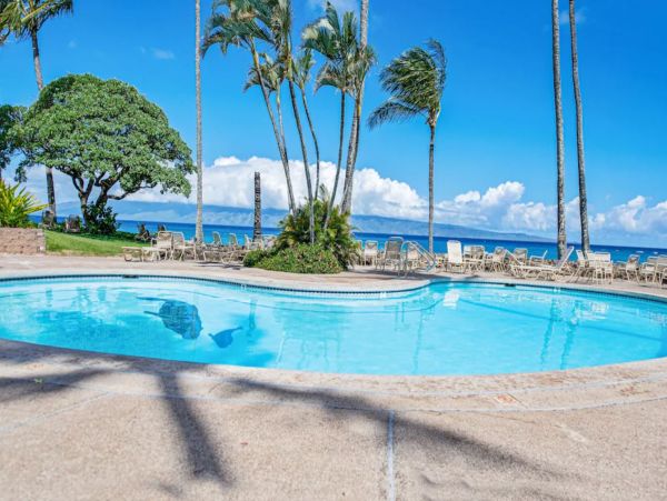 Lovely Vacation Condo in Napili Close to Beach Sleeps 5 Guests