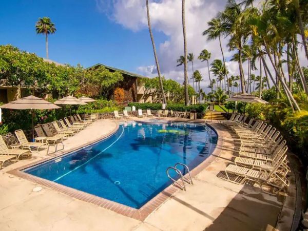 Lovely Vacation Condo in Napili Close to Beach Sleeps 5 Guests