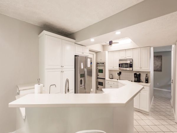 Charming Vacation Pool Home in Naples Sleeps 10 Guests