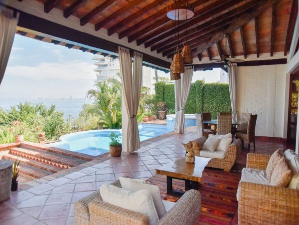 Elegant 4 Bedroom Villa in Puerto Vallarta