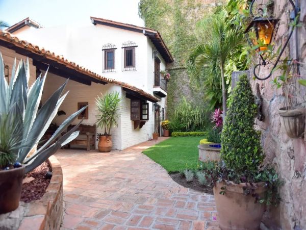 Elegant 4 Bedroom Villa in Puerto Vallarta