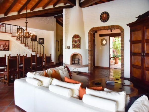 Elegant 4 Bedroom Villa in Puerto Vallarta