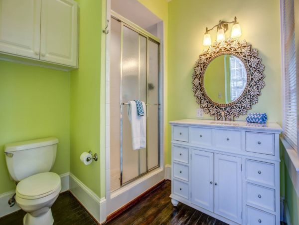 Amazing 5 Bedroom Vacation Home with Guest House