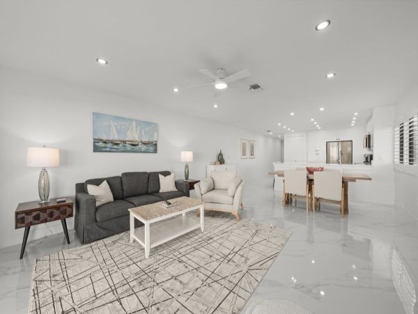 Direct Beachfront 2 Bedroom Condo in Sanibel