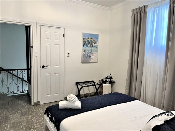 8 Bedroom Charming Vacation Condo in San Juan