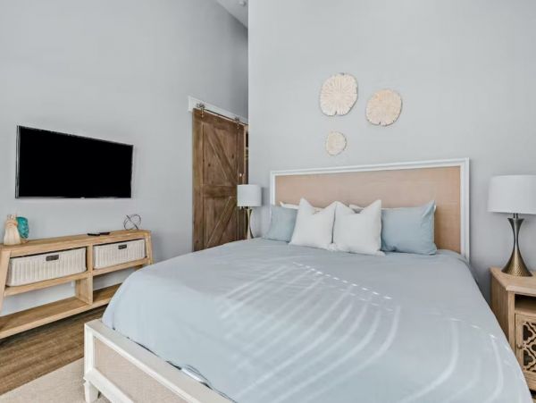 Beach View Vacation Home in Panama City Beach Sleeps 18 Guests