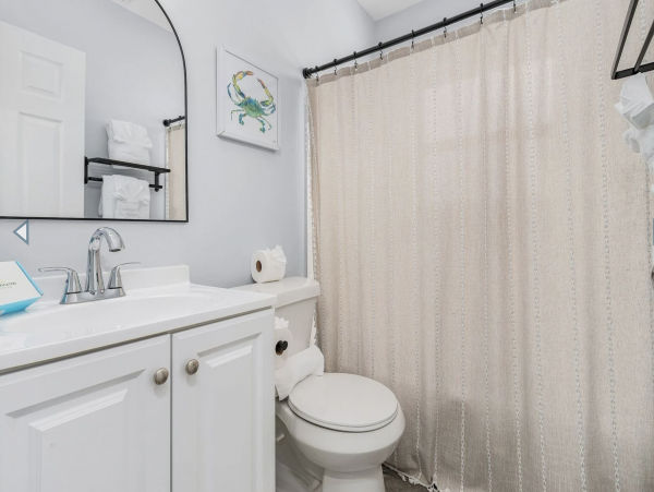 Four Vacation Villas in Fort Myers with a Short Walk to Beach 24 Guests