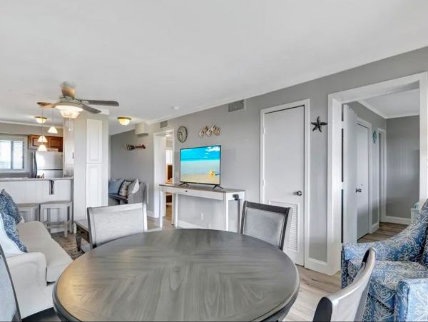 Hilton Head Walk to Beach Two Bedroom Vacation Condo