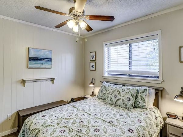 Charming Vacation Condo in Hilton Head with Pool and Tennis Courts