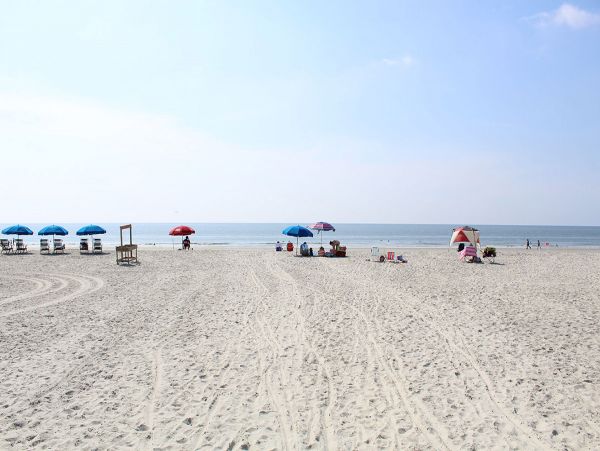 Spacious Seven Bedroom Home in Hilton Head Sleeps 19