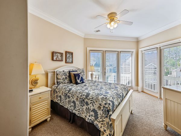 Spacious Seven Bedroom Home in Hilton Head Sleeps 19