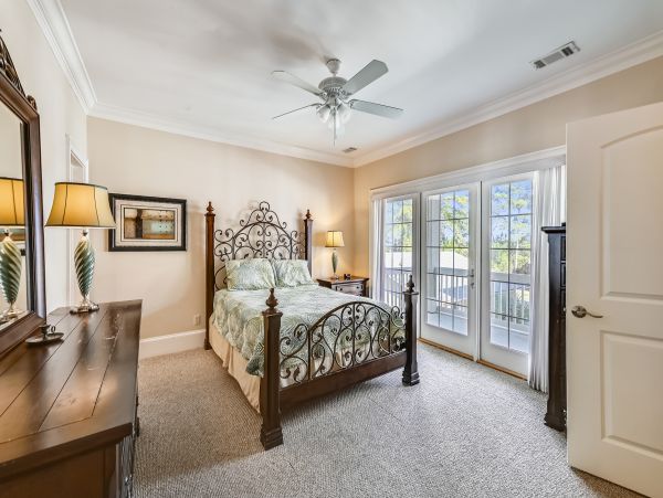 Spacious Seven Bedroom Home in Hilton Head Sleeps 19