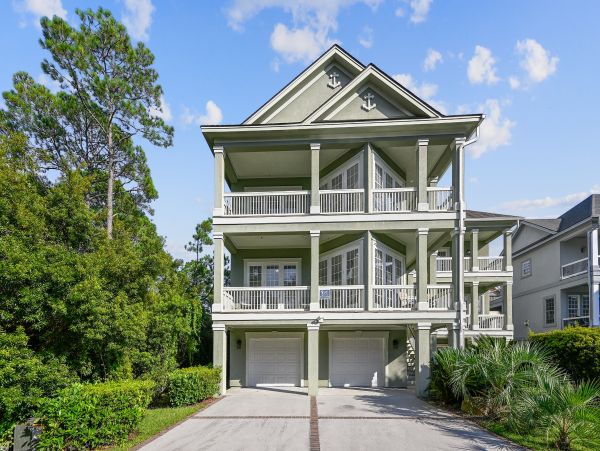 Spacious Seven Bedroom Home in Hilton Head Sleeps 19