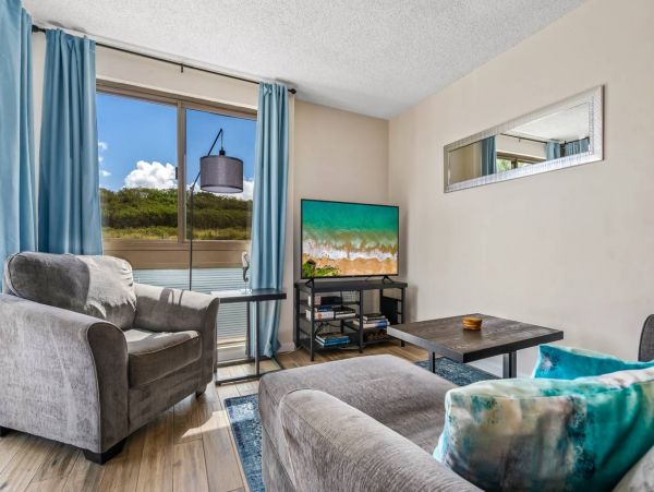 Beautiful Kahana Vacation Condo One Bedroom