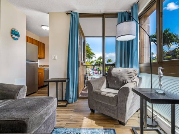 Beautiful Kahana Vacation Condo One Bedroom