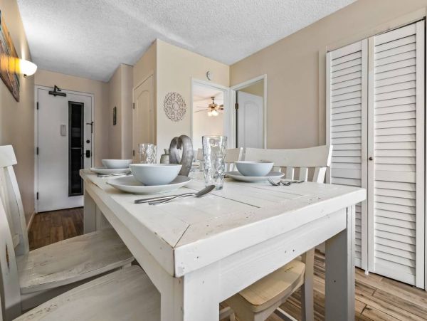 Beautiful Kahana Vacation Condo One Bedroom