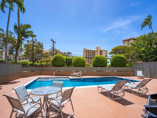 Beautiful Kahana Vacation Condo One Bedroom