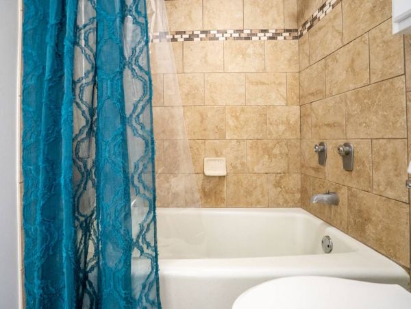 Beautiful Kahana Vacation Condo One Bedroom