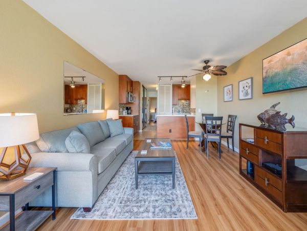 Lovely Kihei Vacation Condo One Bedroom Sleeps 4