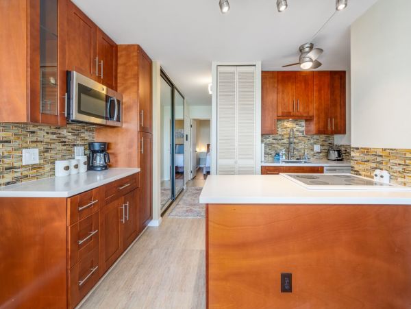 Lovely Kihei Vacation Condo One Bedroom Sleeps 4
