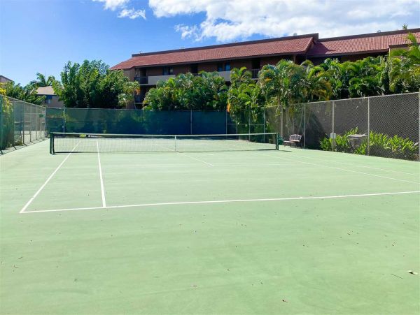 Lovely Kihei Vacation Condo One Bedroom Sleeps 4