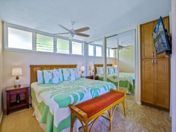 Ocean Views Kaanapali Vacation Condo One Bedroom