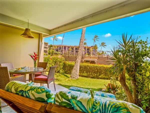 Ocean Views Kaanapali Vacation Condo One Bedroom