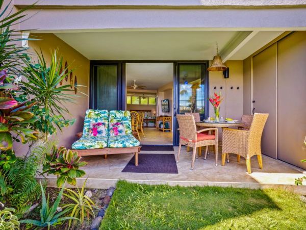 Ocean Views Kaanapali Vacation Condo One Bedroom