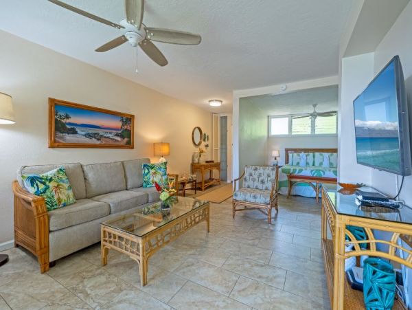 Ocean Views Kaanapali Vacation Condo One Bedroom