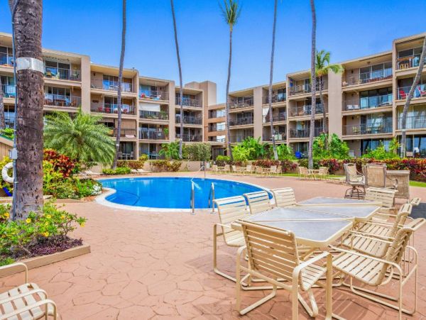 Ocean Views Kaanapali Vacation Condo One Bedroom