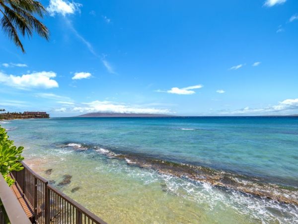 Ocean Views Kaanapali Vacation Condo One Bedroom