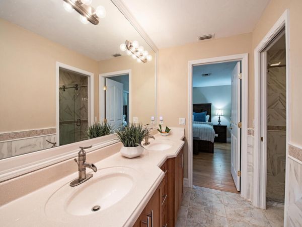 Naples Home 1029390