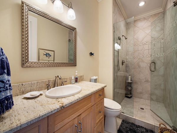 Luxury Naples 4 Bedroom Home Short Walk to Beach