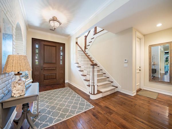 Luxury Naples 4 Bedroom Home Short Walk to Beach