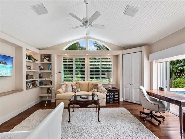 Naples Home 1029394