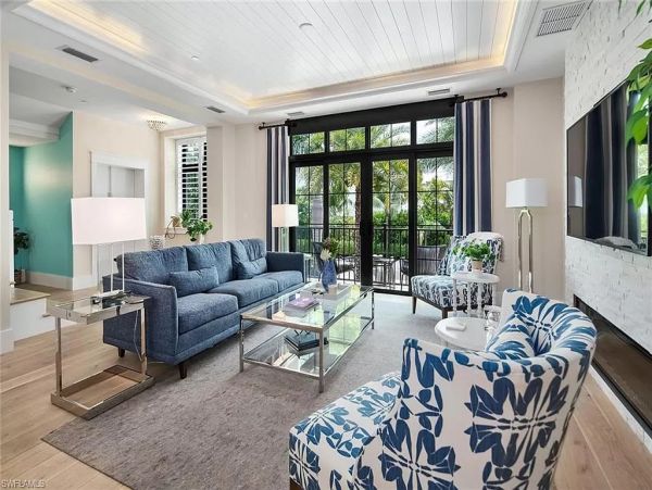 Naples Home 1029395