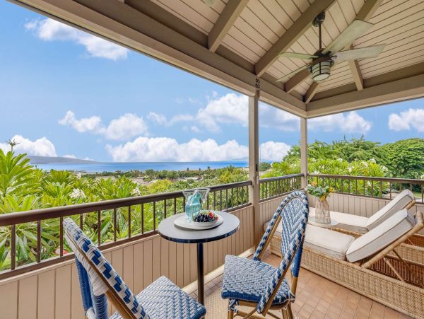 Escape to Paradise: Renovated 2BR/2BA Condo with Ocean Views in Wailea