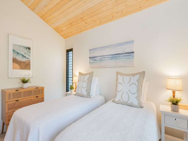 Escape to Paradise: Renovated 2BR/2BA Condo with Ocean Views in Wailea