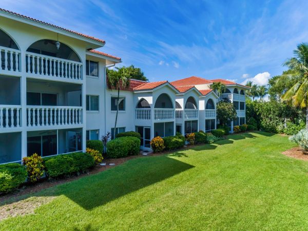 Completely Renovated Island Retreat with Pool and Gulf Views
