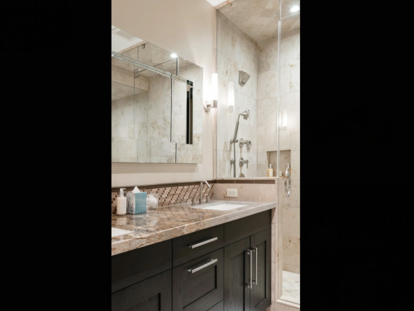 4 plus Den Lionshead Luxury Home