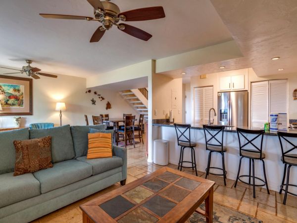 Lovely 3 Bedroom Villa with Partial Ocean Views Sleeps 8